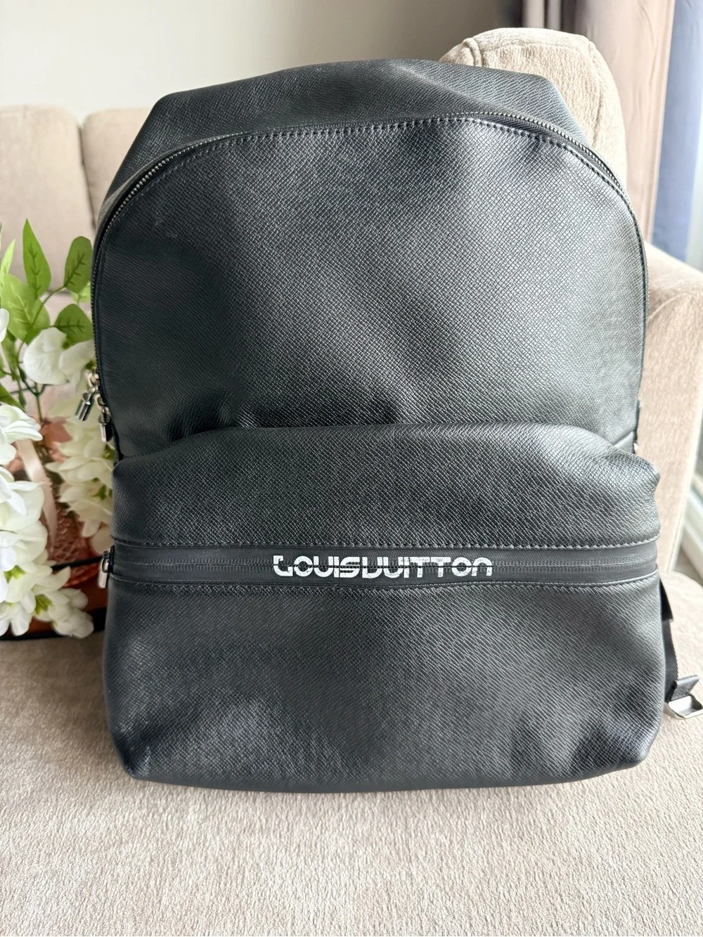 Louis Vuitton Men's Black Taiga Leather Apollo Limited Edition Backpack